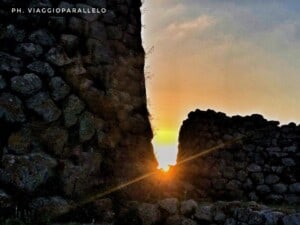 Alba del Solstizio d'Estate al Nuraghe Losa